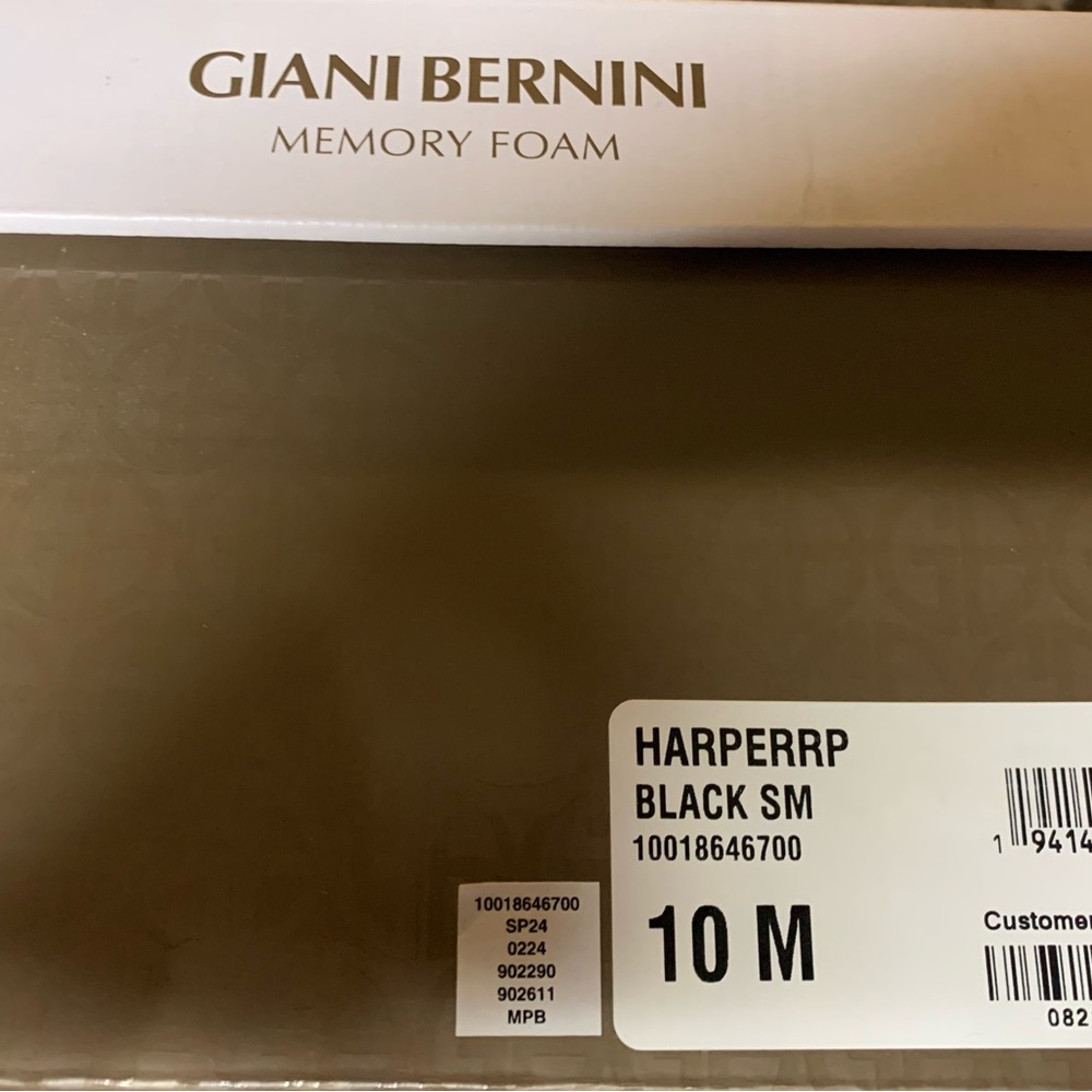Giani Bernini Tan and Black Sneakers - Picture 6 of 6